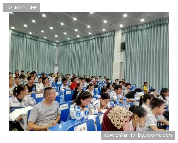 足球俱乐部青训营推出家长教育专题讲座提升家庭支持力，足球队家长会发言稿